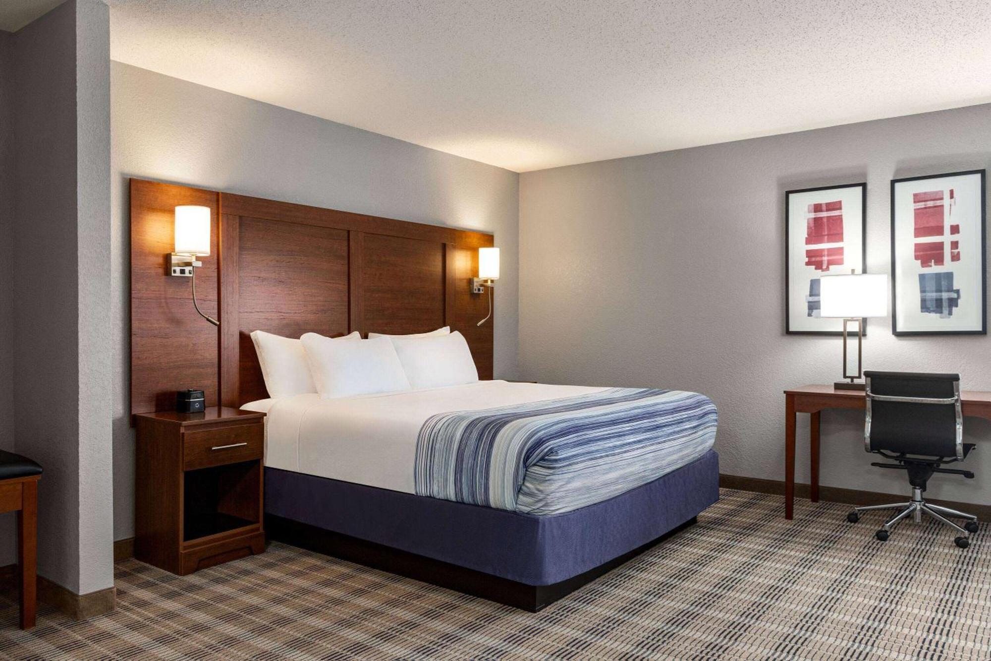 Americinn By Wyndham Williamsburg ภายนอก รูปภาพ