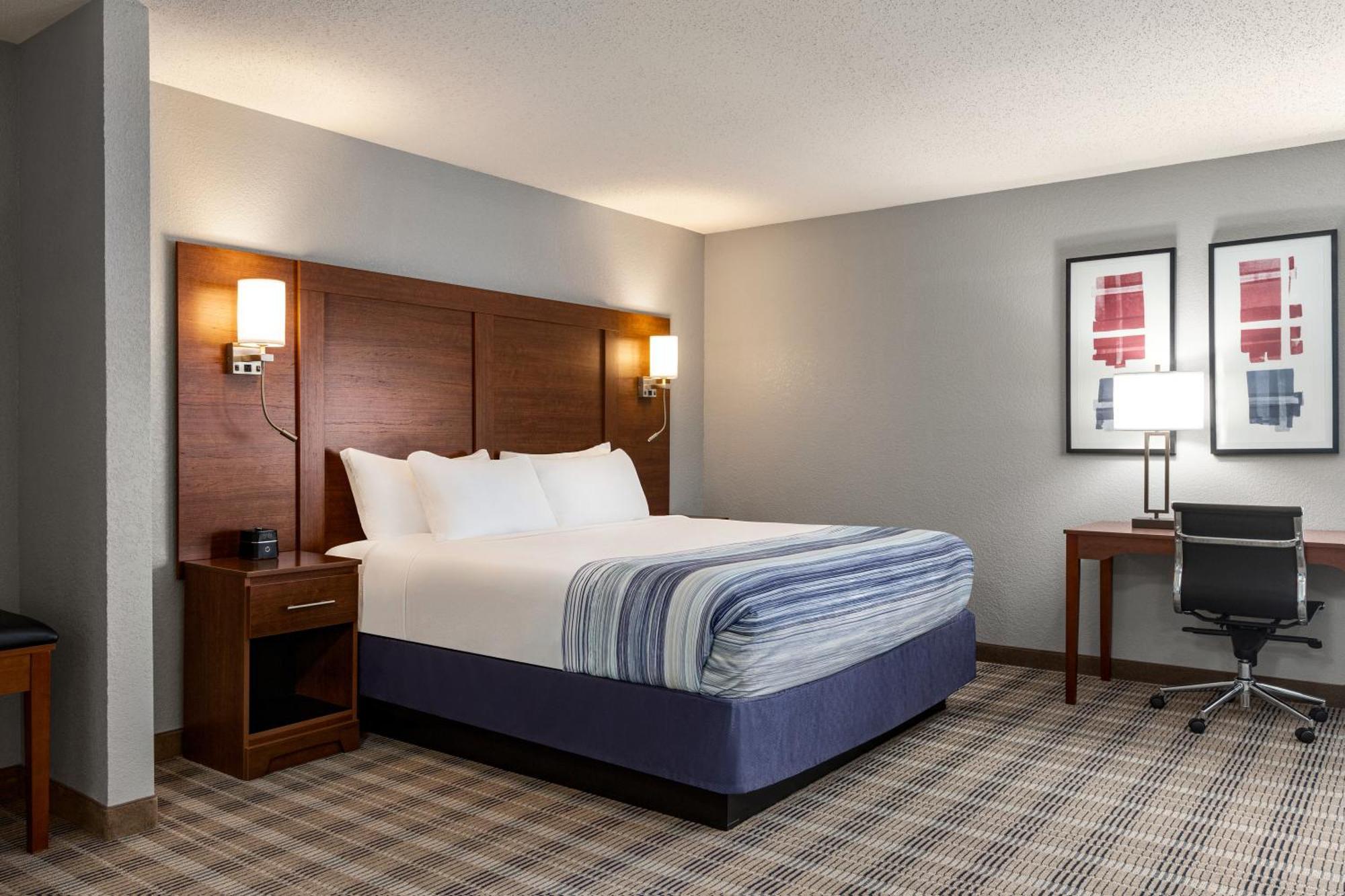 Americinn By Wyndham Williamsburg ภายนอก รูปภาพ
